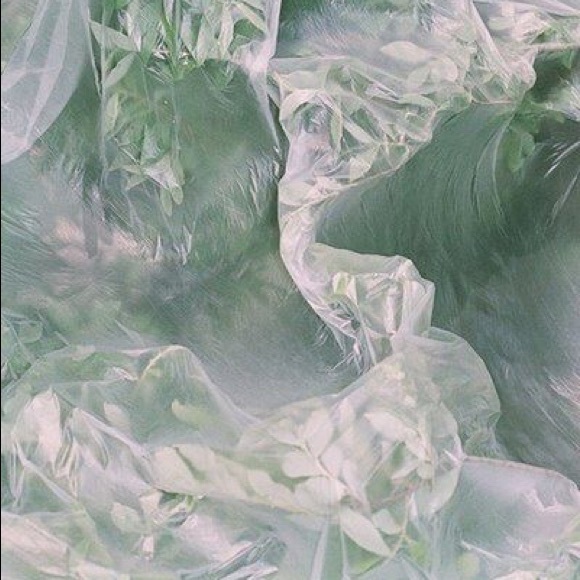 🌎 Proudly reuse materials for shipping ♻️ - Picture 3 of 5